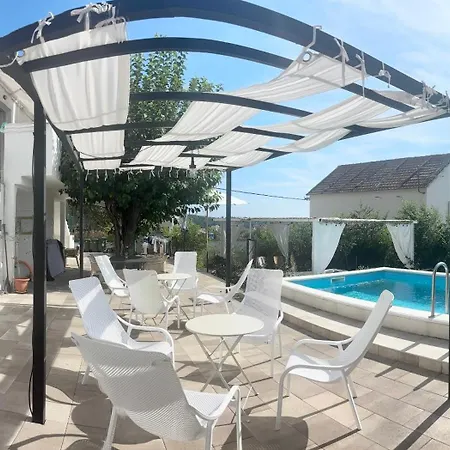 Summer App Pool Spa Jacuzzi 2 公寓 *
