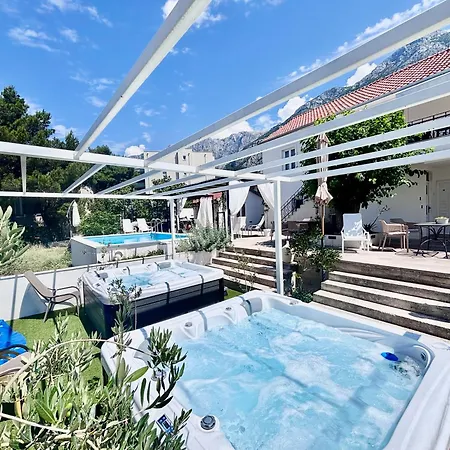 公寓 Summer App Pool Spa Jacuzzi 2 *